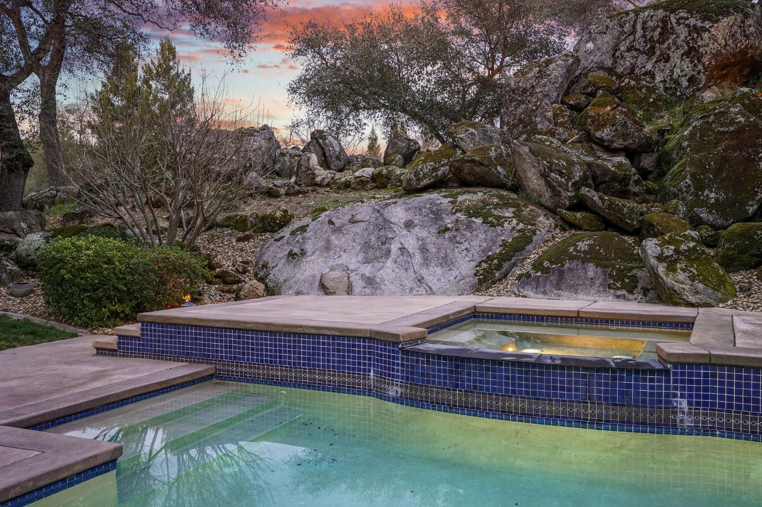 8860 Los Lagos Circle