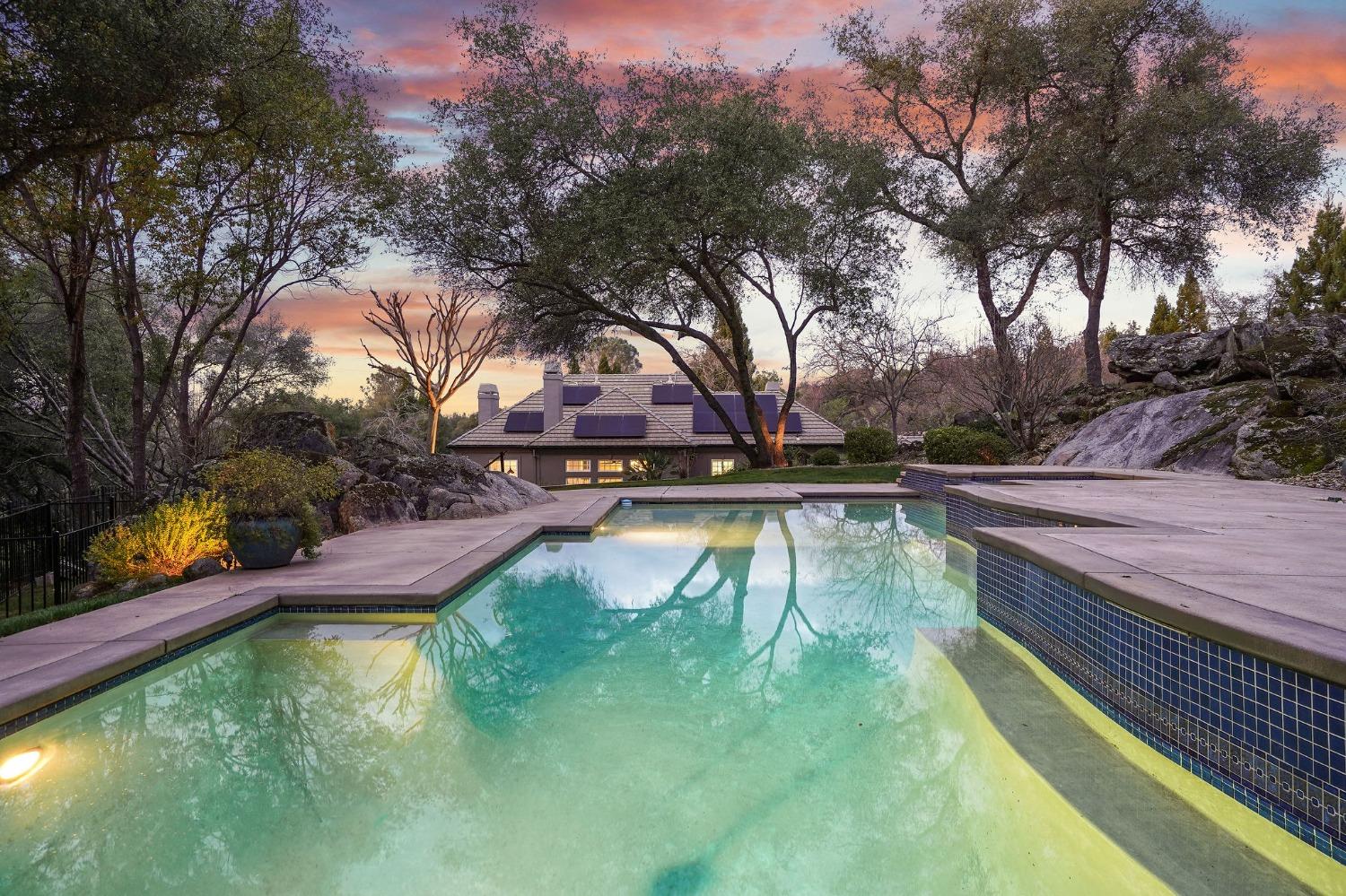 8860 Los Lagos Circle