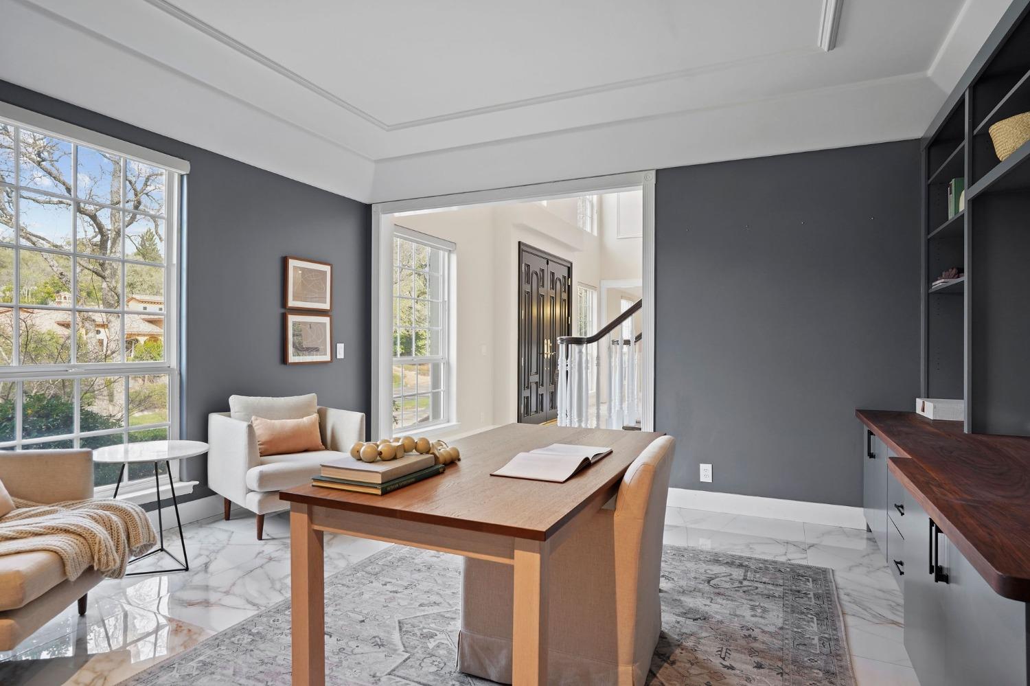 8860 Los Lagos Circle