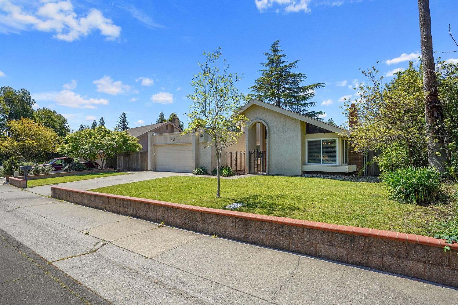 1713 Park Place Drive