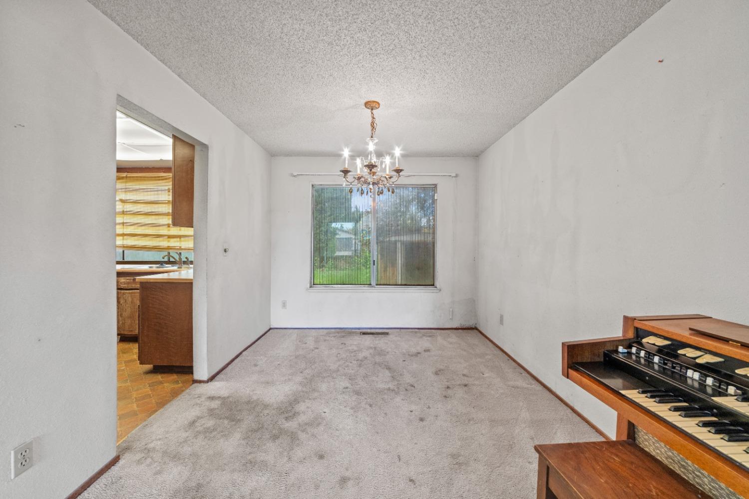 6700 Rancho Pico Way