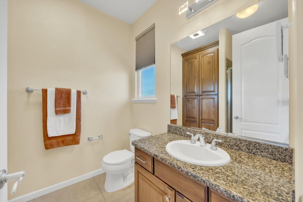 1845 Morse Avenue 206