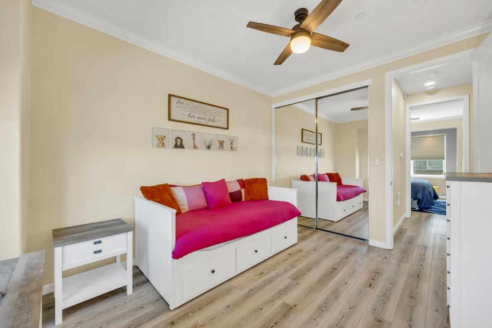 1845 Morse Avenue 206