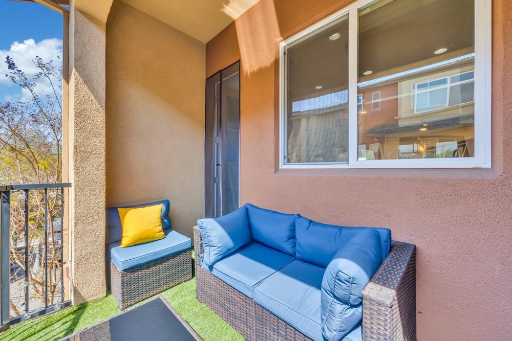 1845 Morse Avenue 206