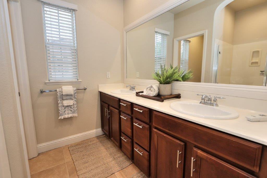 32 Villa Gardens Court 32