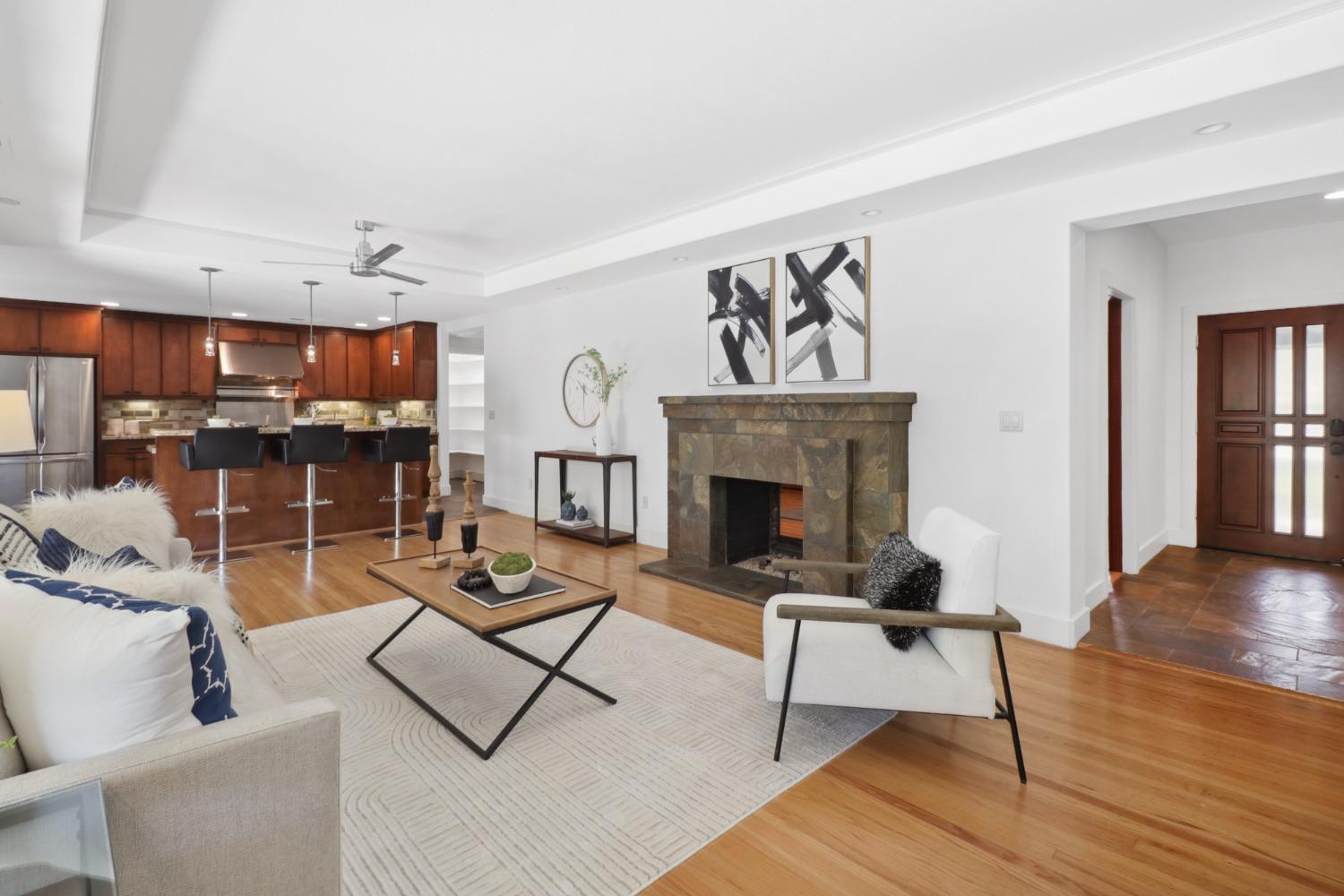 1317 La Sierra Drive