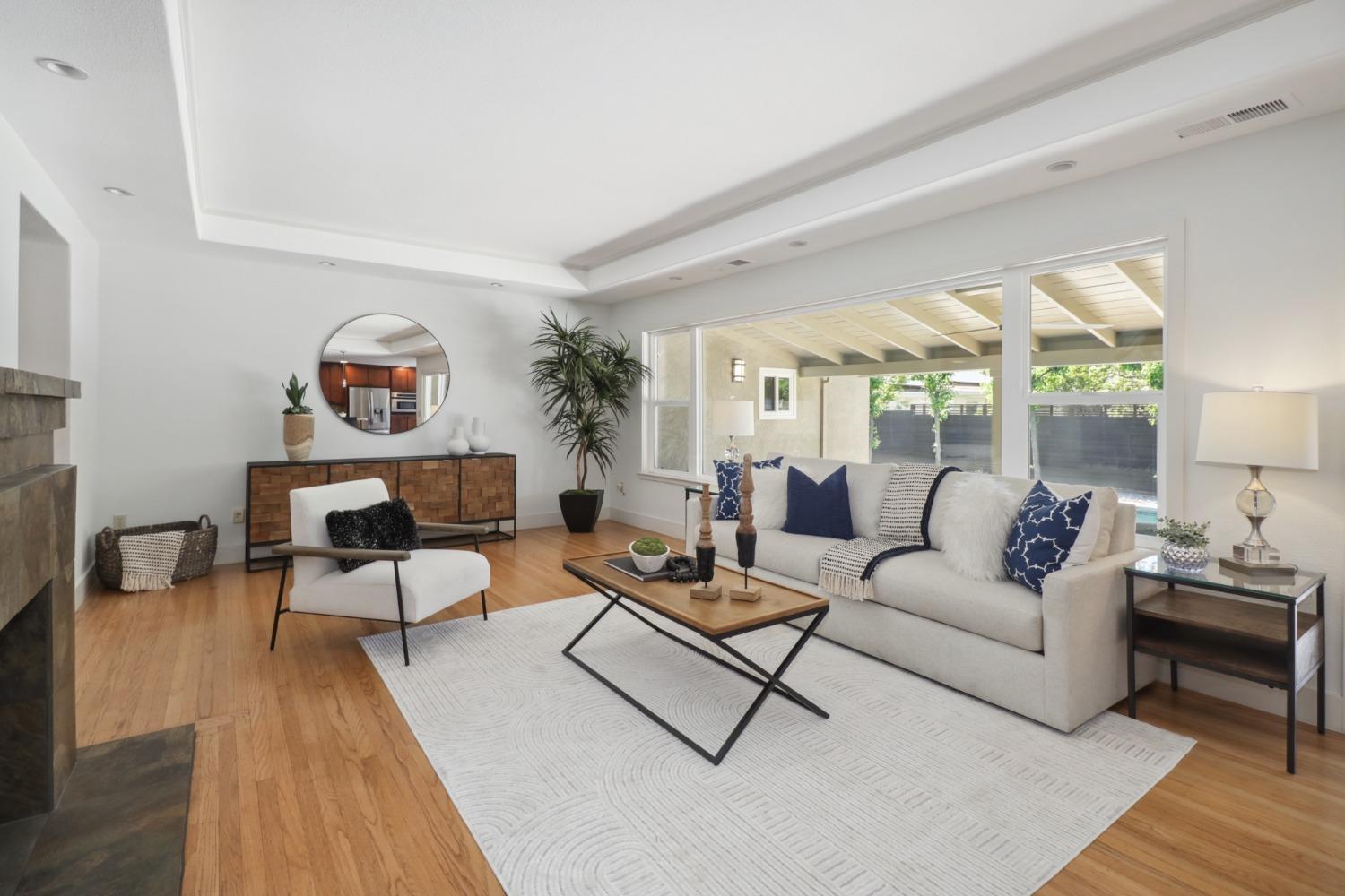 1317 La Sierra Drive