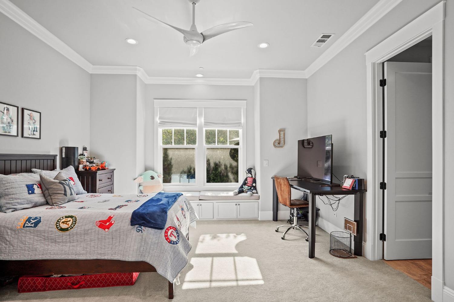 2795 Sierra Boulevard