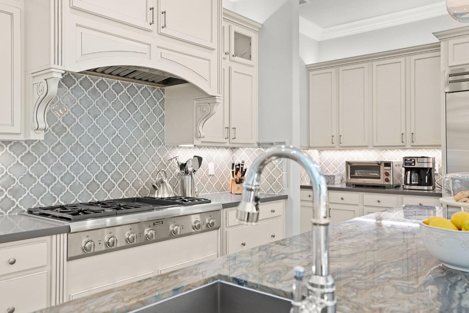 2795 Sierra Boulevard