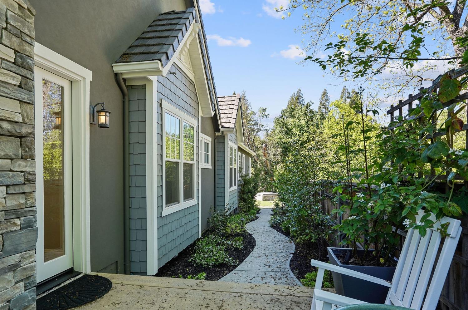 2795 Sierra Boulevard