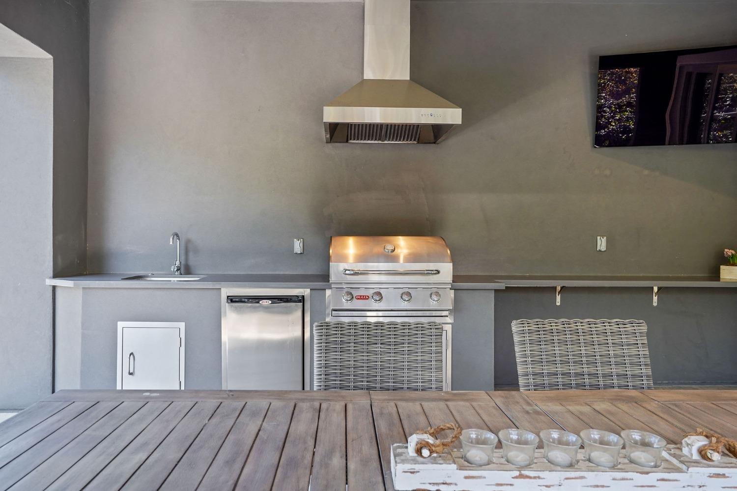 2795 Sierra Boulevard