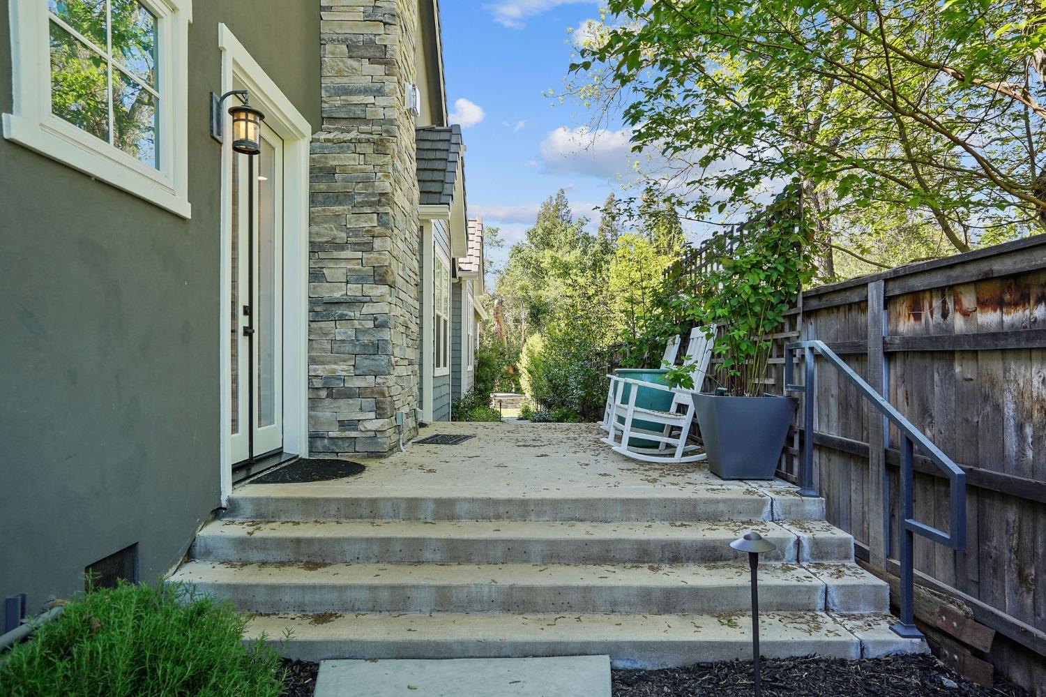 2795 Sierra Boulevard