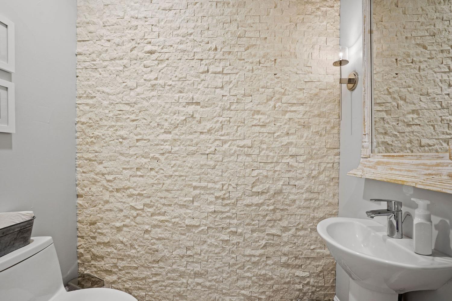 2795 Sierra Boulevard