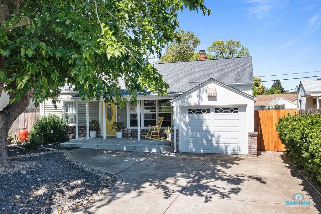 1004 Maryland Avenue