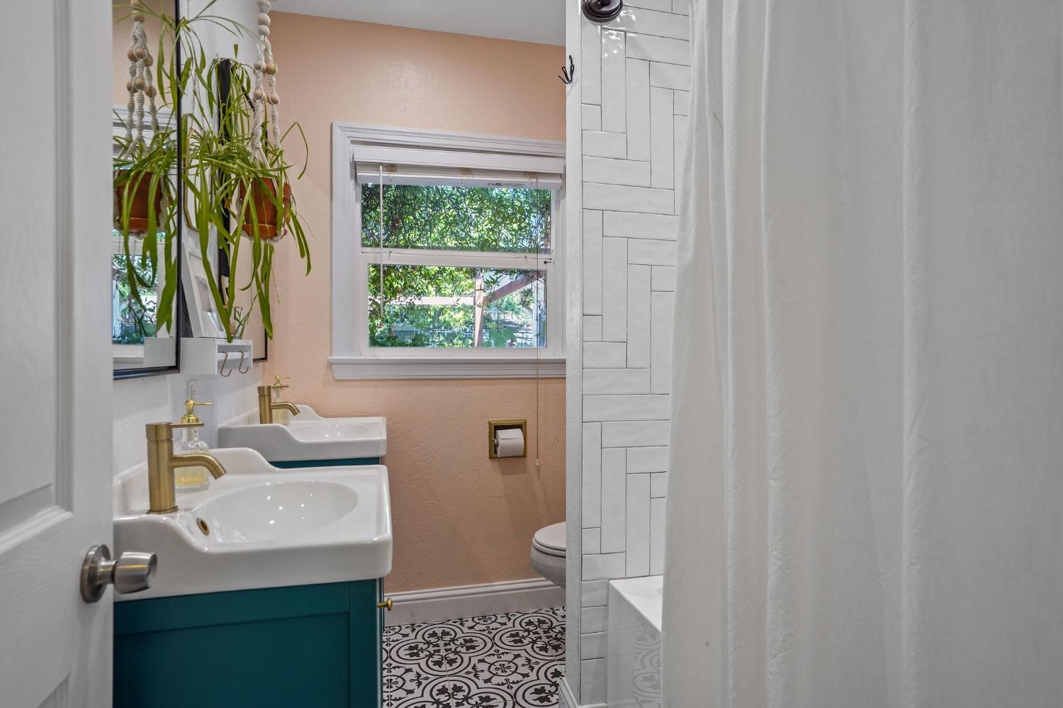 1004 Maryland Avenue