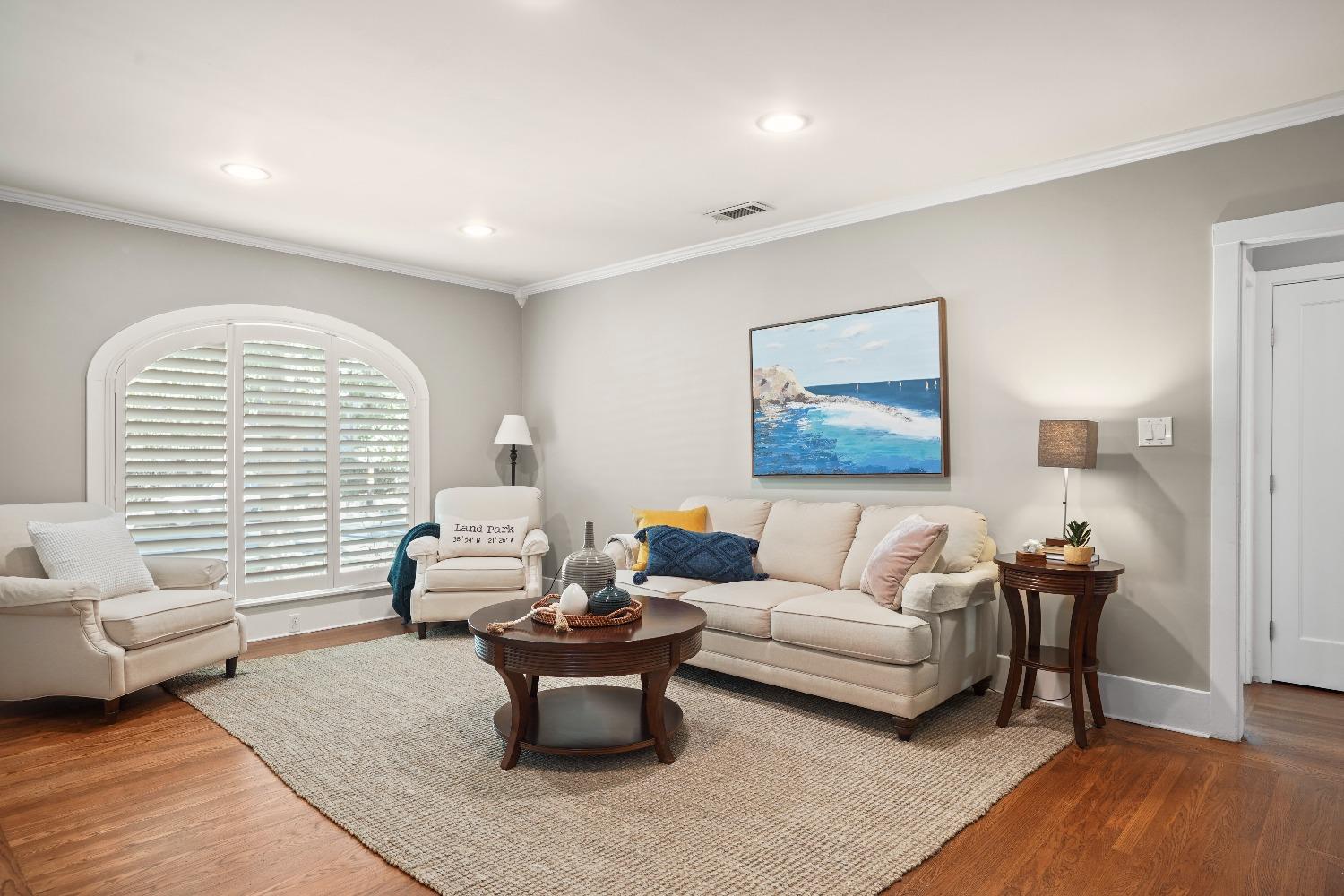 2764 Riverside Boulevard