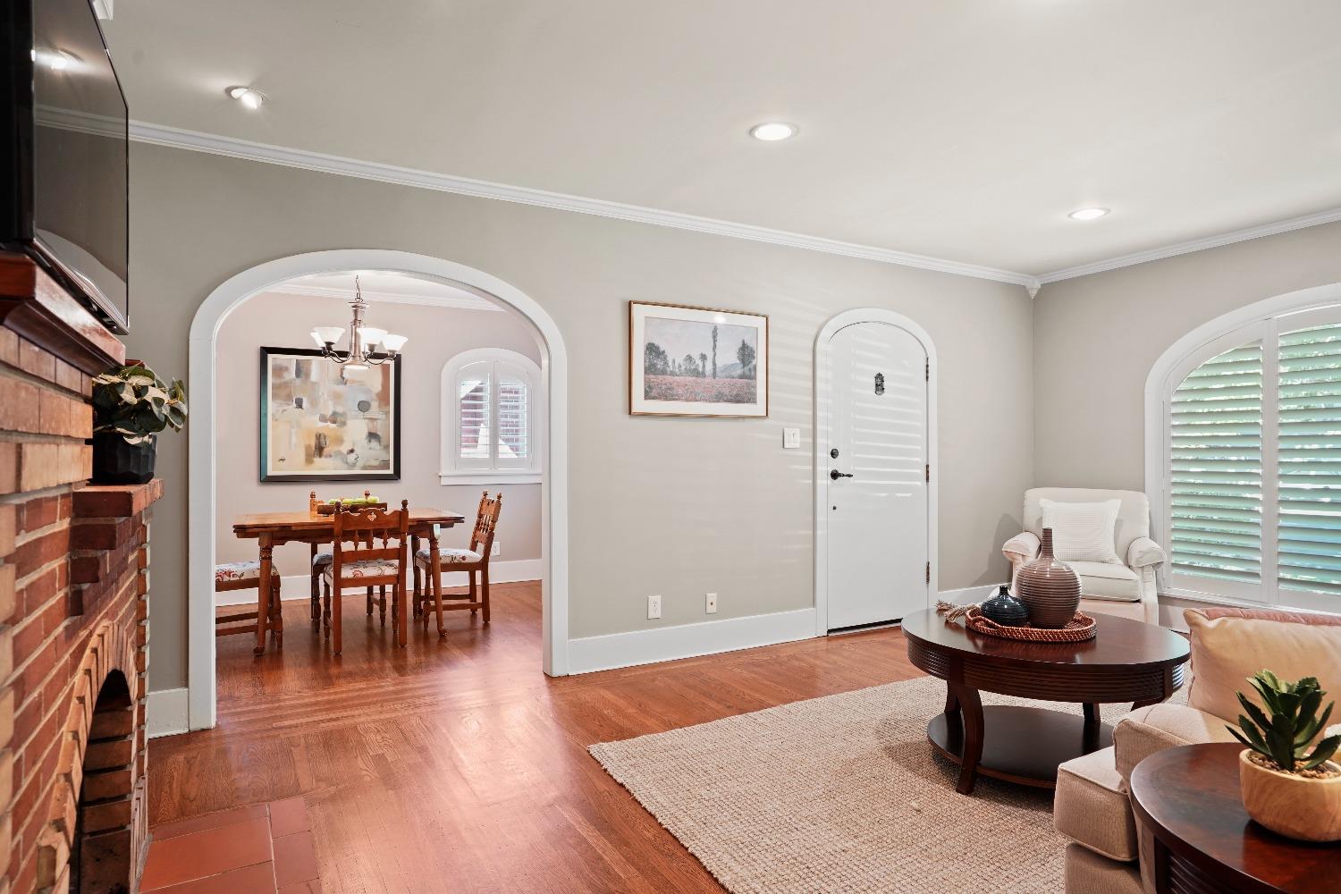 2764 Riverside Boulevard