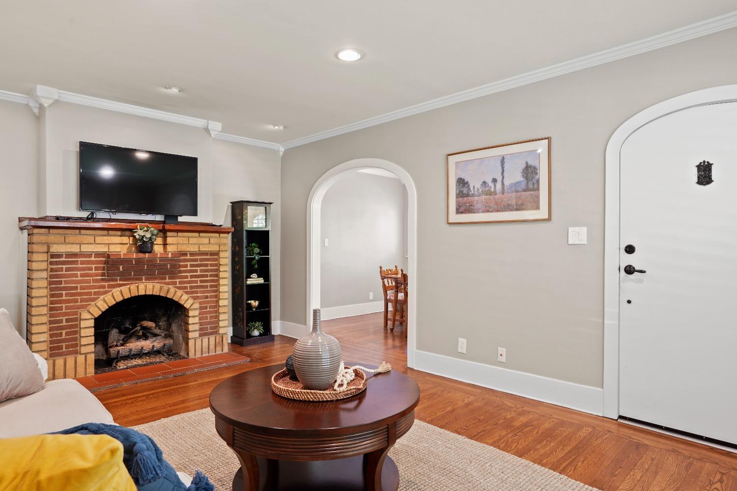 2764 Riverside Boulevard