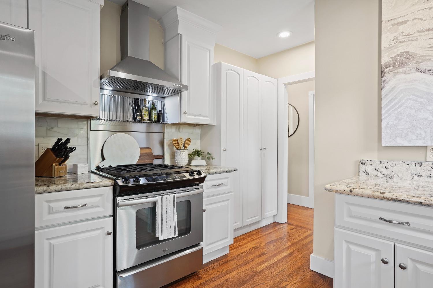 2764 Riverside Boulevard