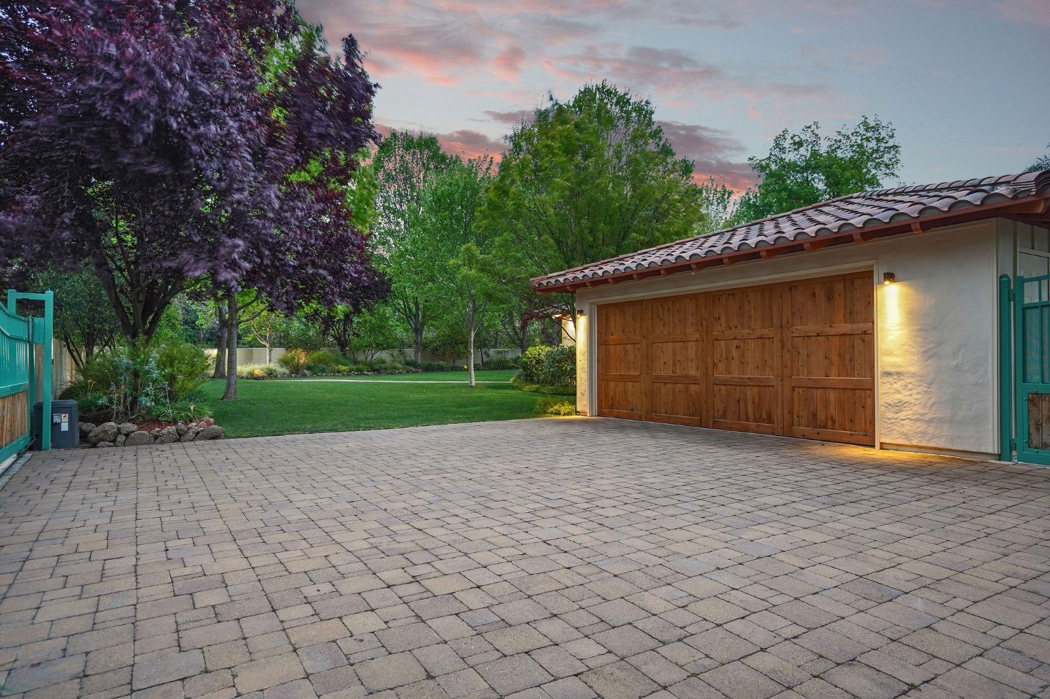 4330 Sierra Madre Drive