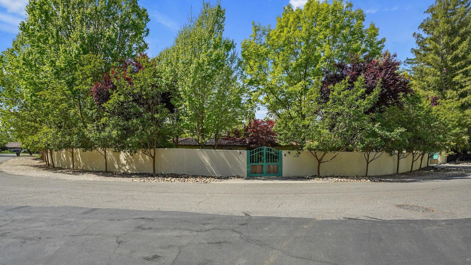 4330 Sierra Madre Drive