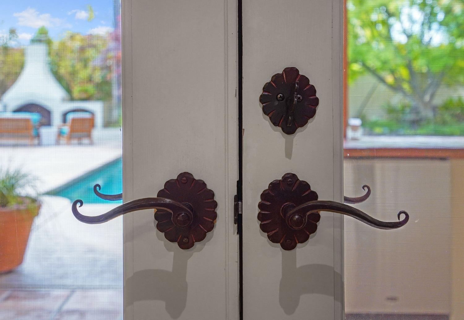 4330 Sierra Madre Drive