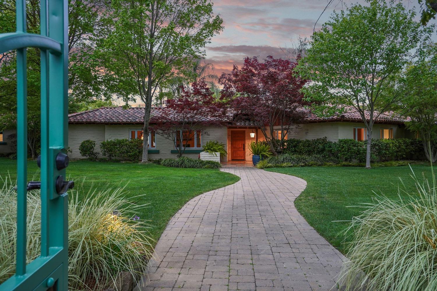 4330 Sierra Madre Drive