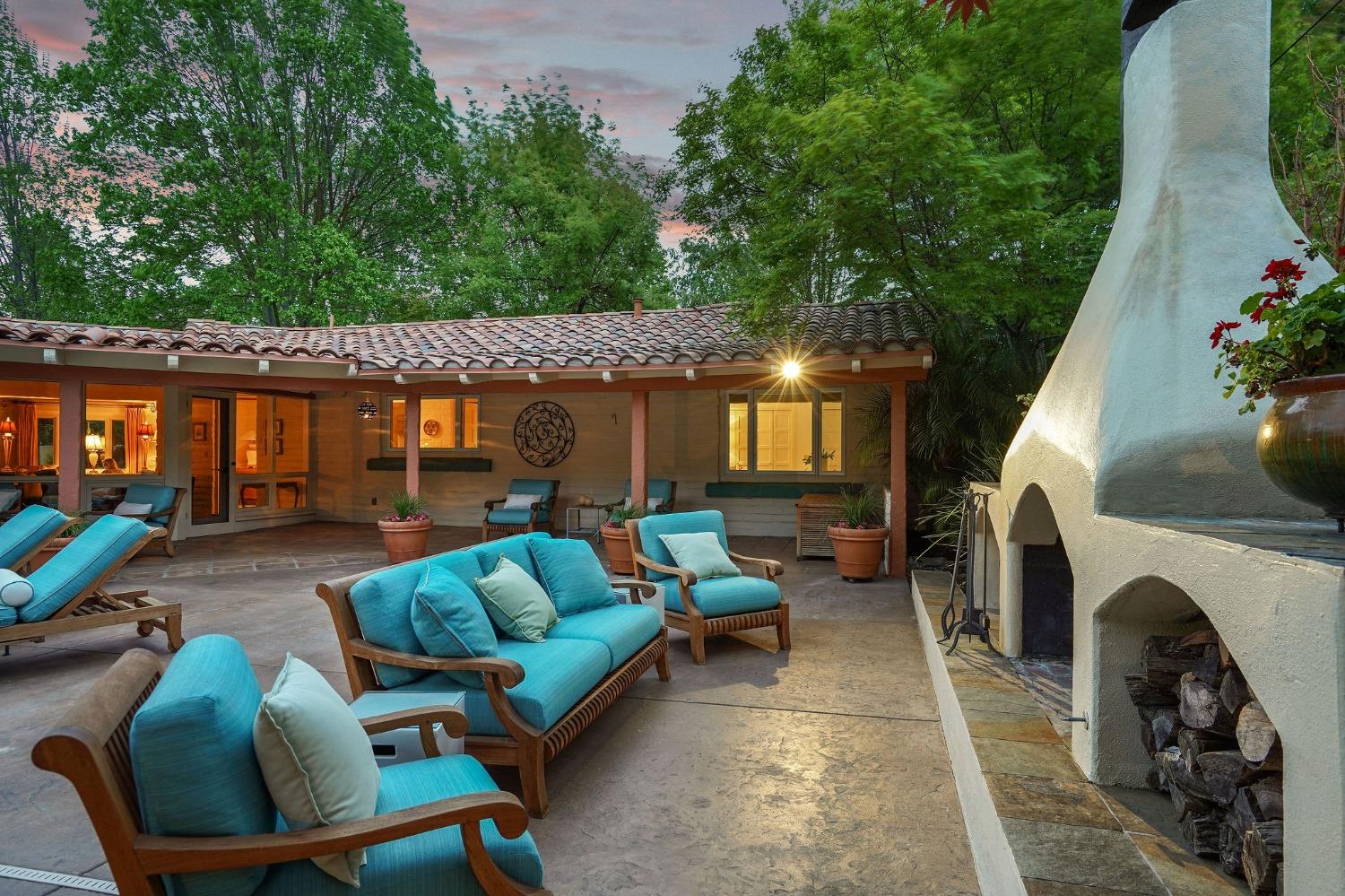 4330 Sierra Madre Drive