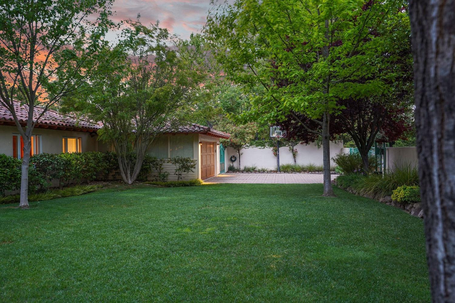 4330 Sierra Madre Drive