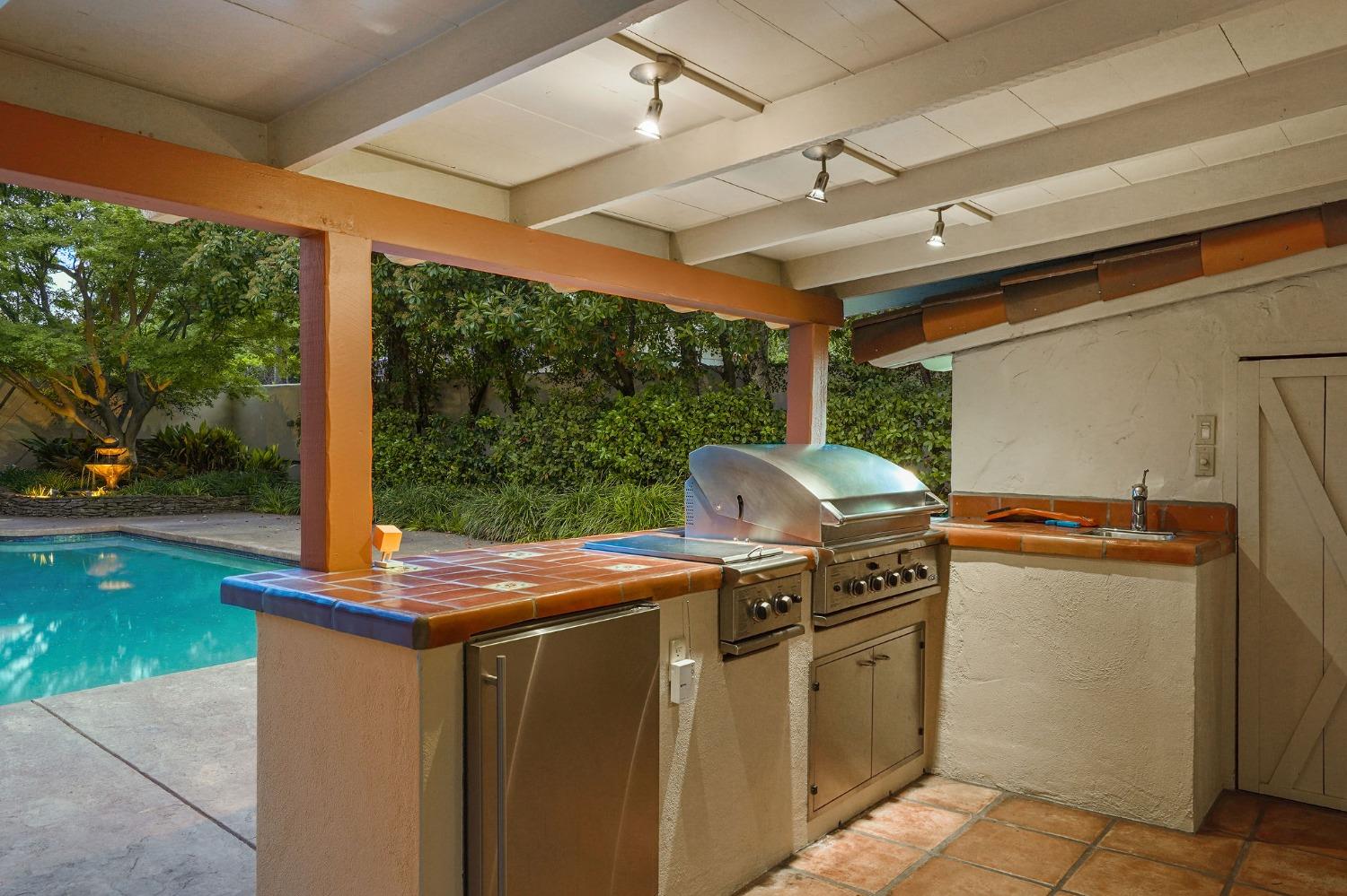 4330 Sierra Madre Drive