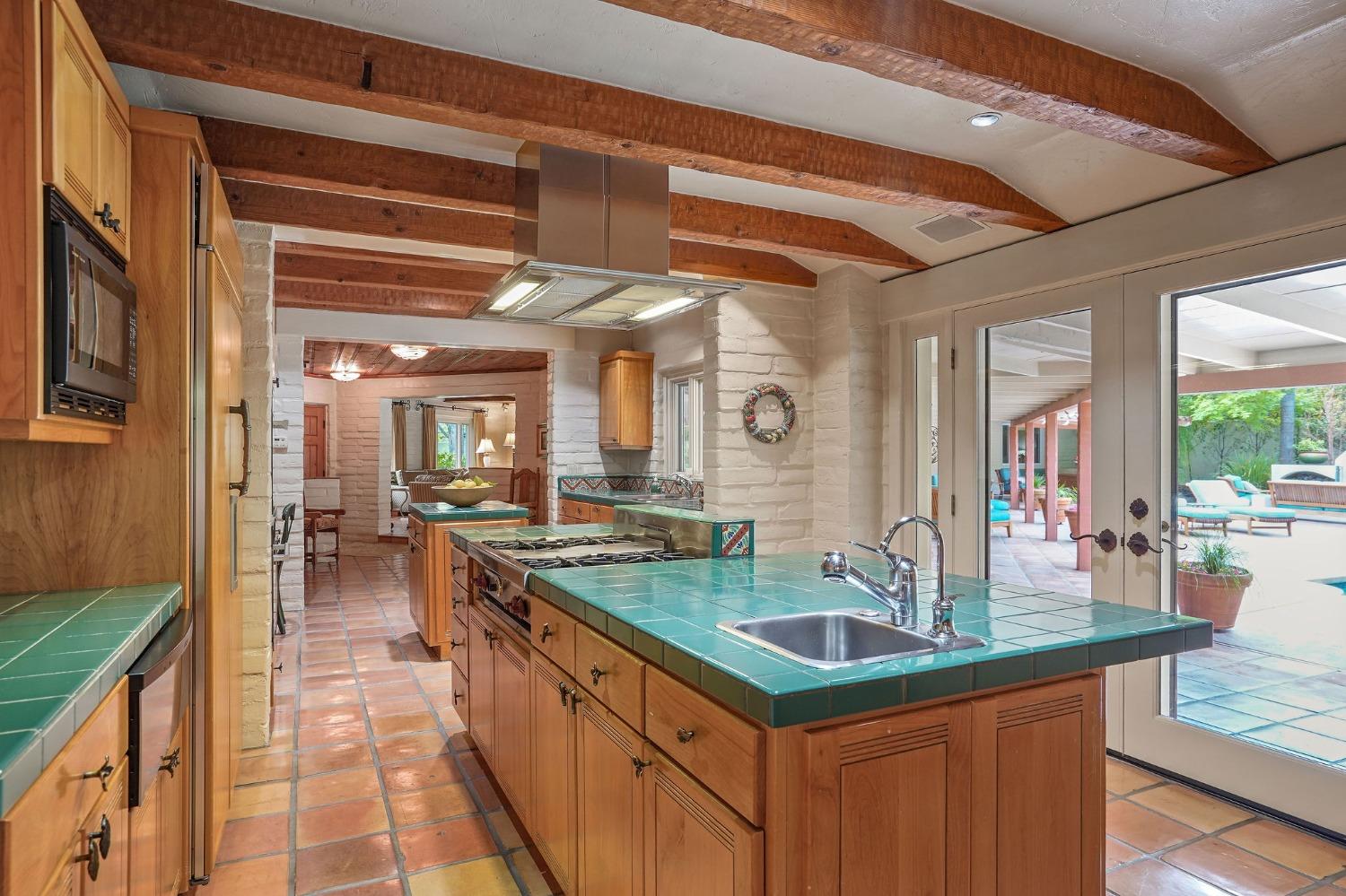 4330 Sierra Madre Drive