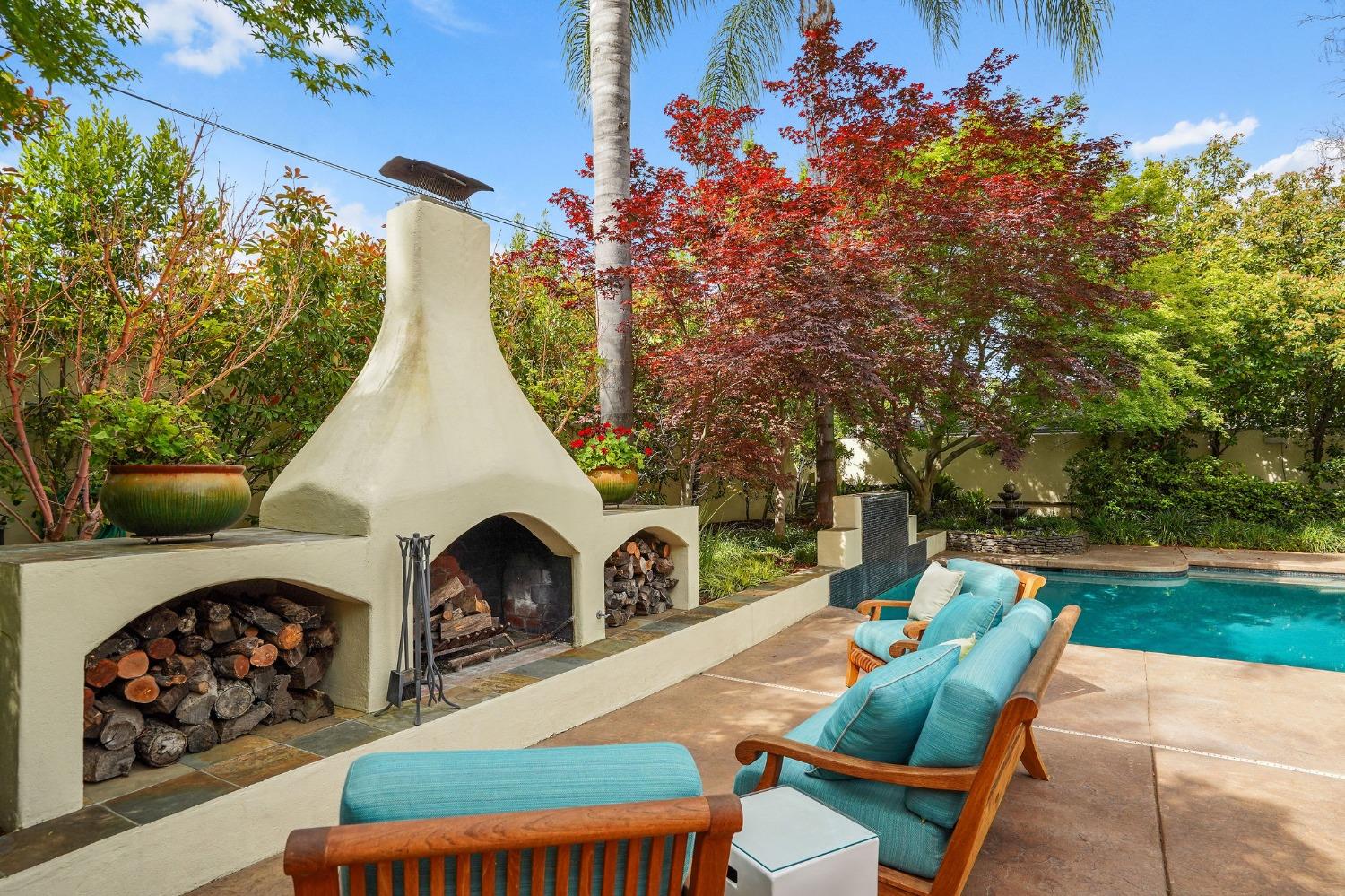 4330 Sierra Madre Drive