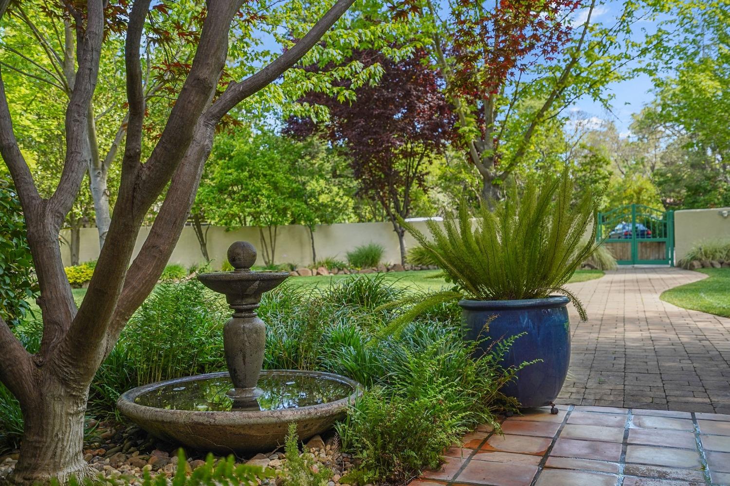 4330 Sierra Madre Drive