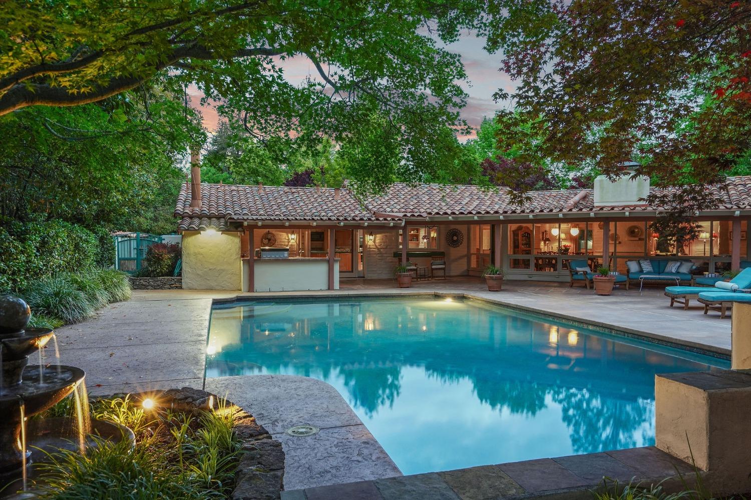 4330 Sierra Madre Drive