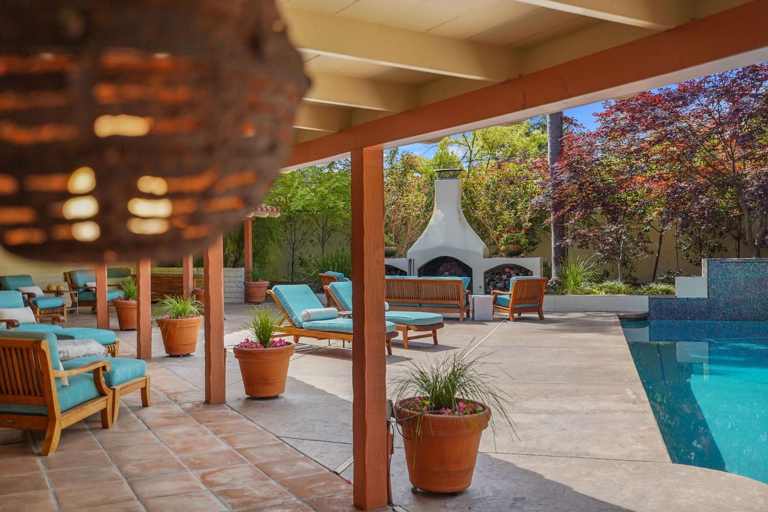 4330 Sierra Madre Drive