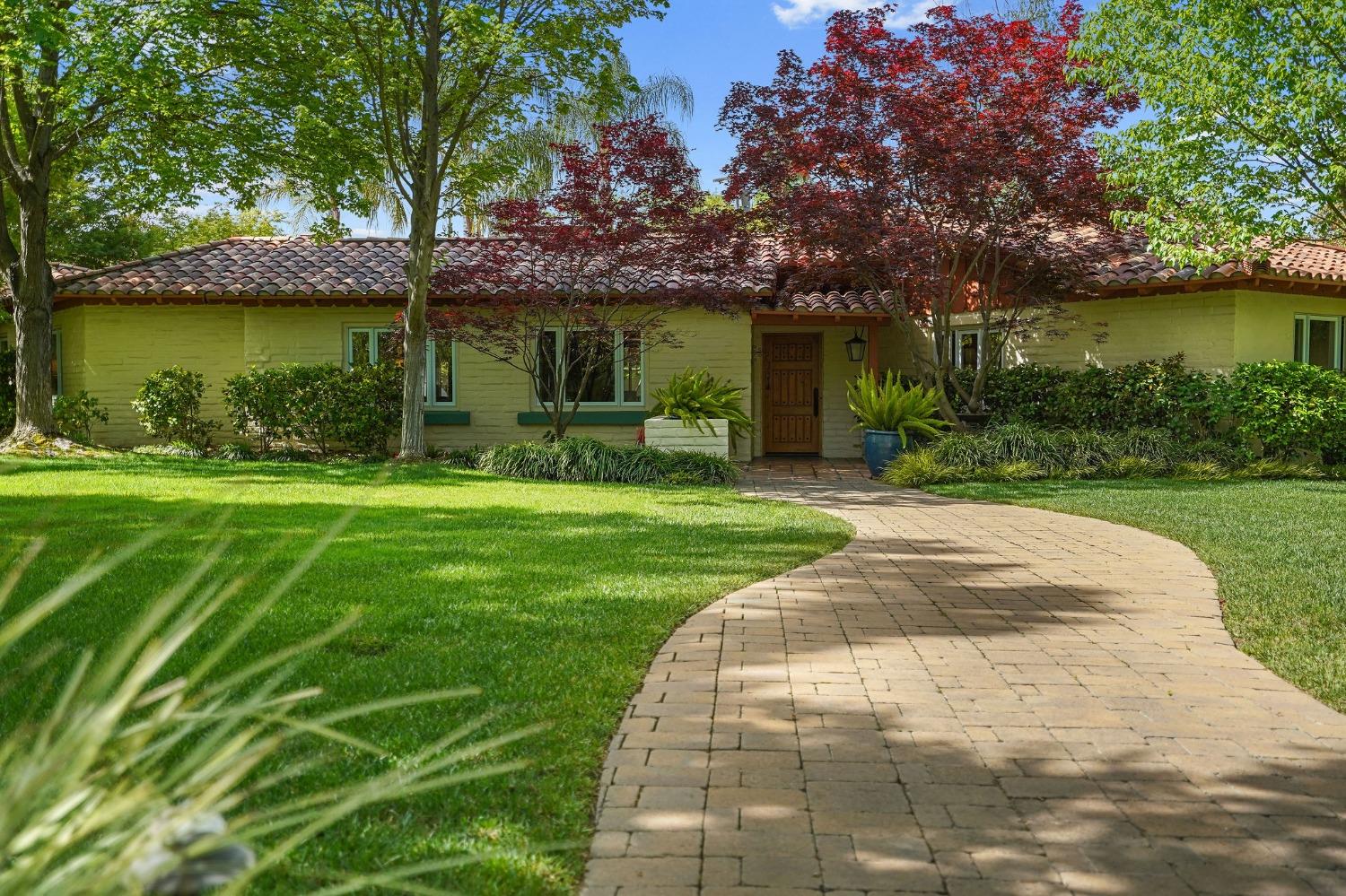 4330 Sierra Madre Drive