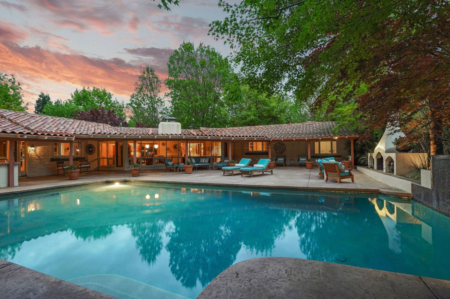 4330 Sierra Madre Drive