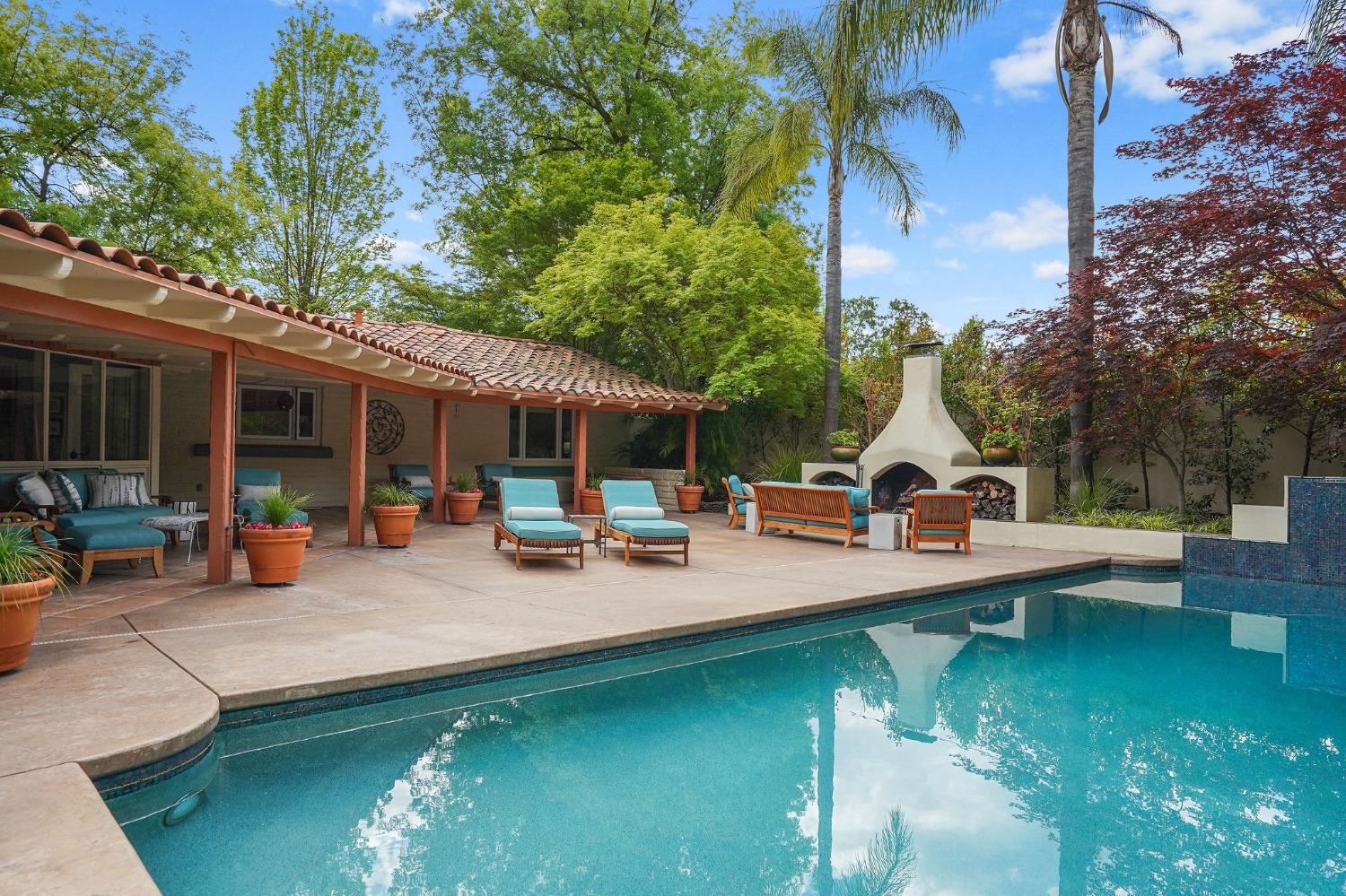 4330 Sierra Madre Drive