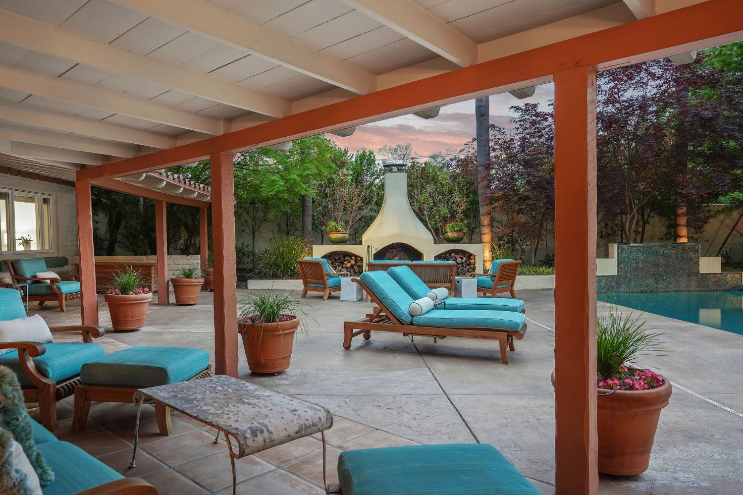 4330 Sierra Madre Drive