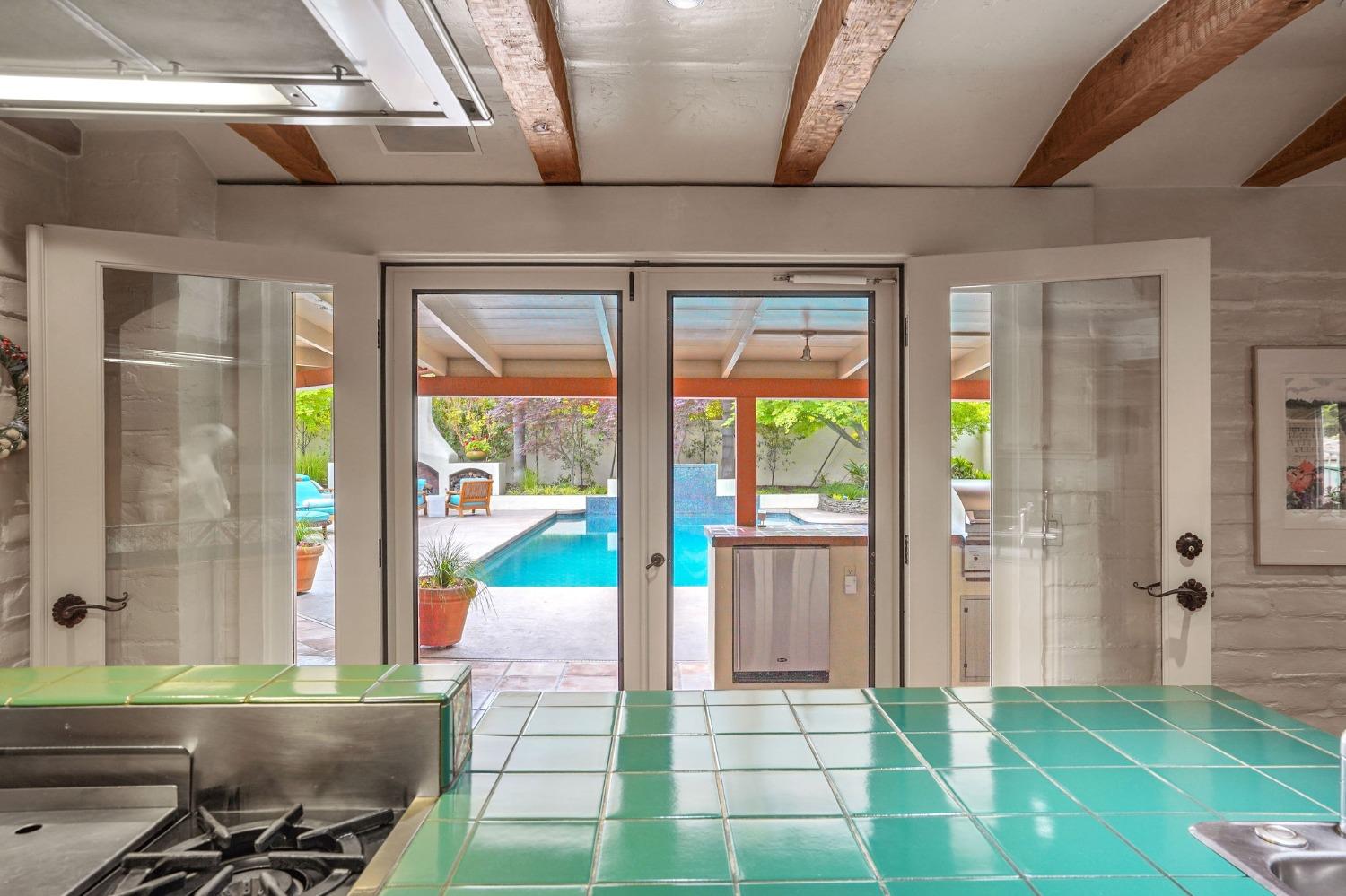 4330 Sierra Madre Drive