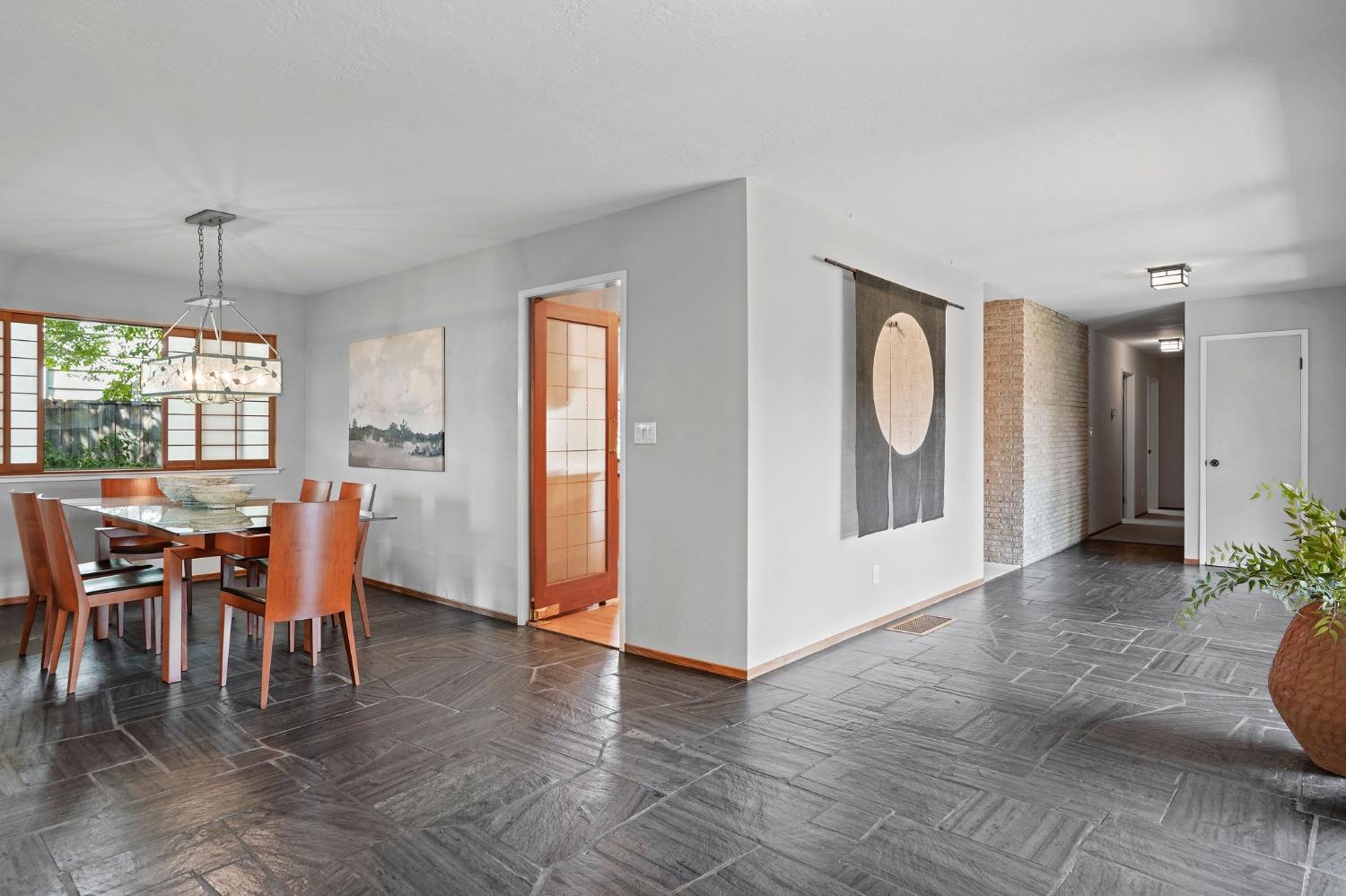 3419 Sierra Oaks Drive