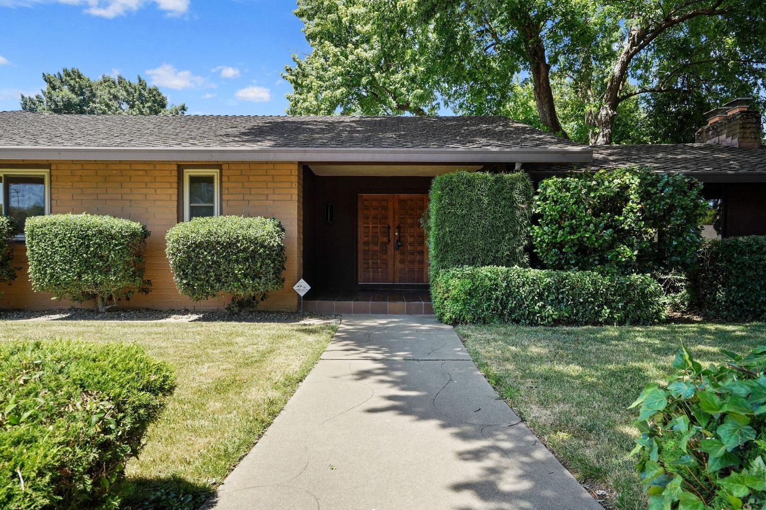 3851 American River Drive