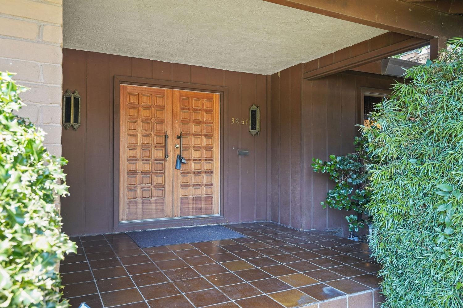 3851 American River Drive