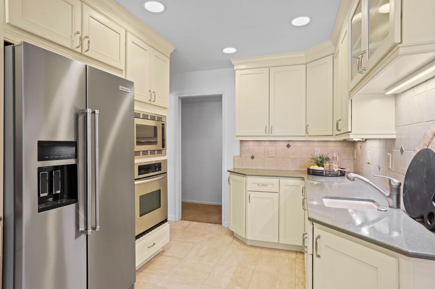 3851 American River Drive