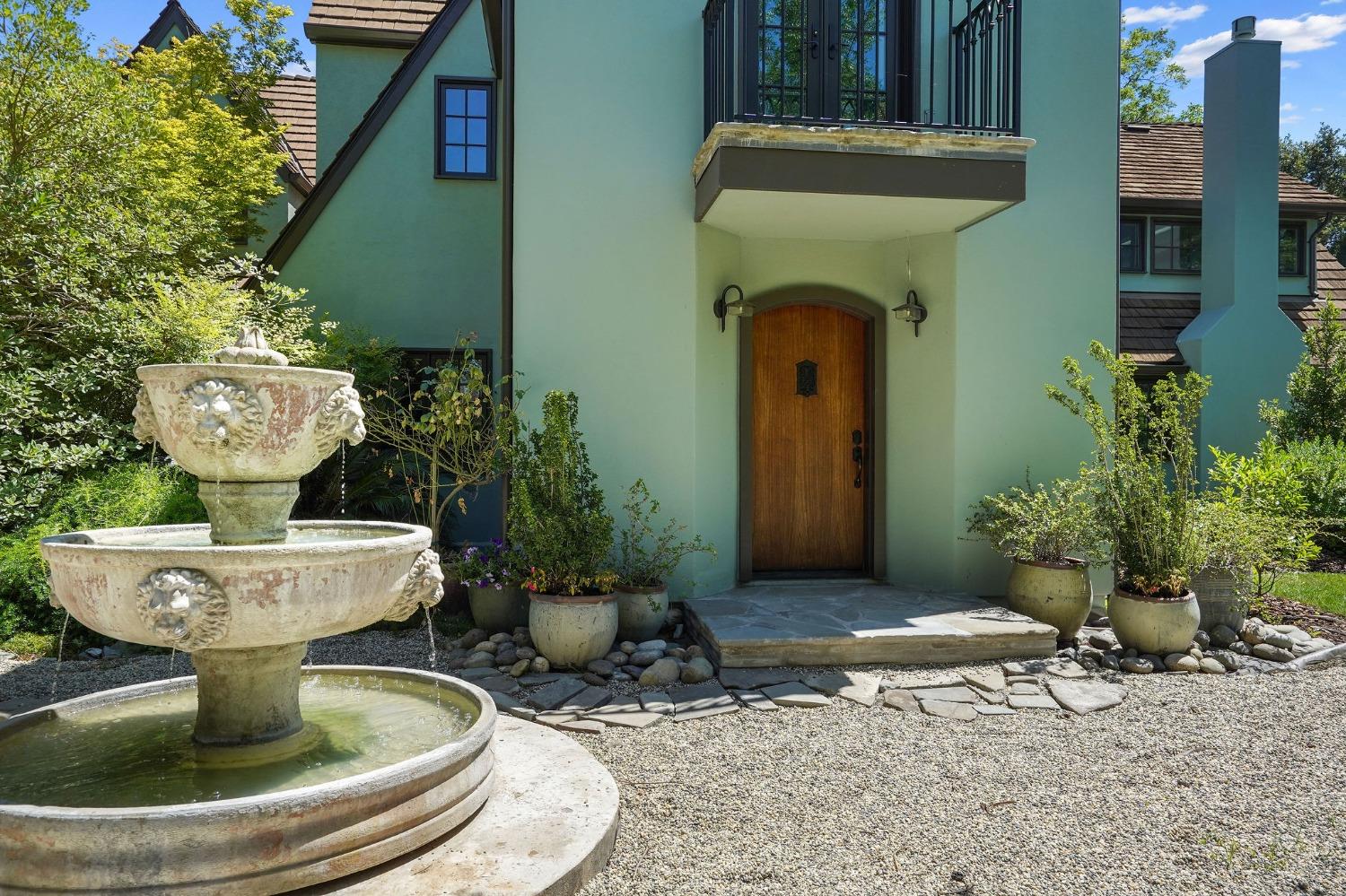 2650 Sierra Boulevard