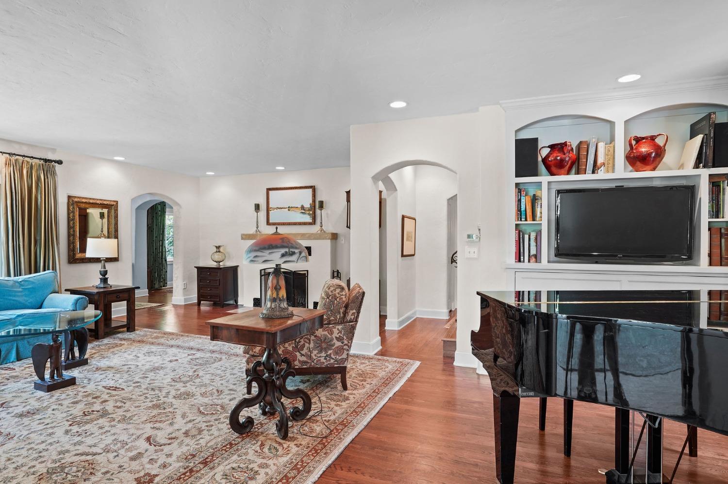 2650 Sierra Boulevard