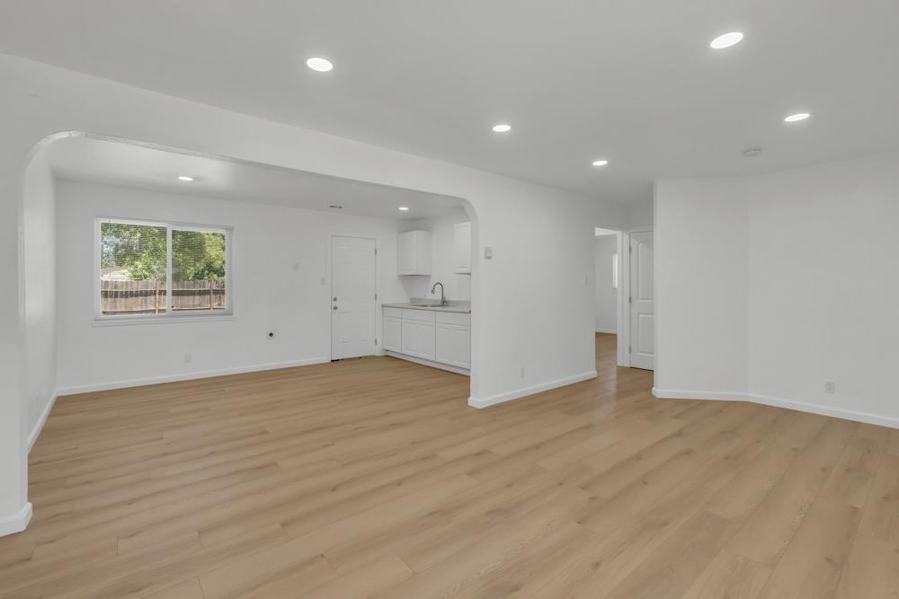 3707 3709 43rd Avenue