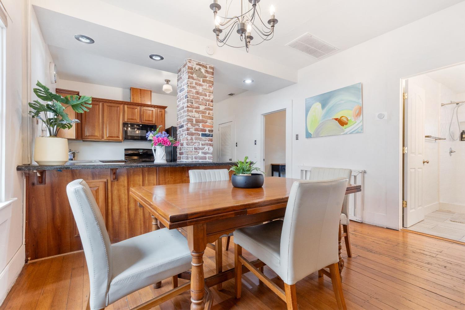 2601 San Fernando Way