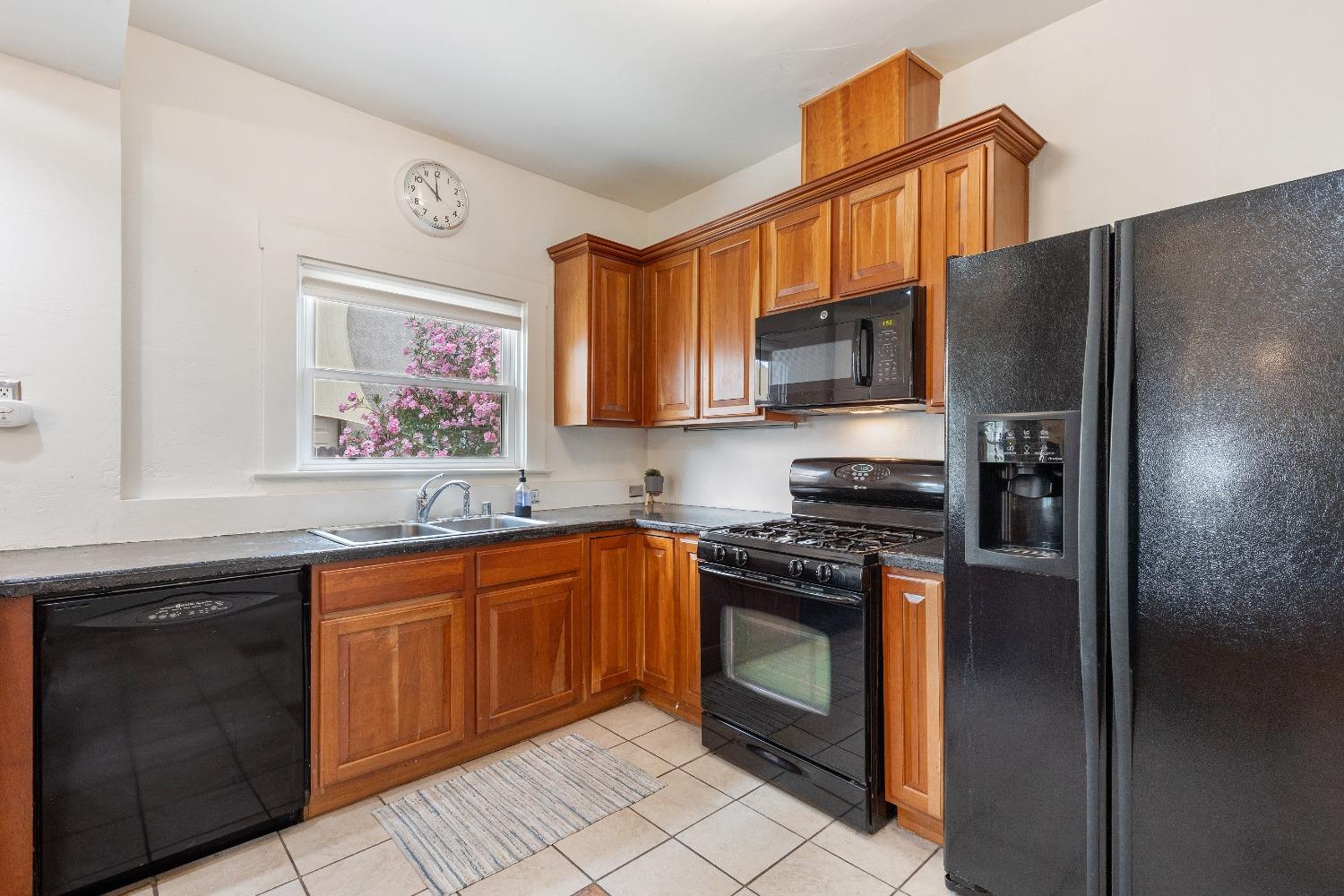 2601 San Fernando Way