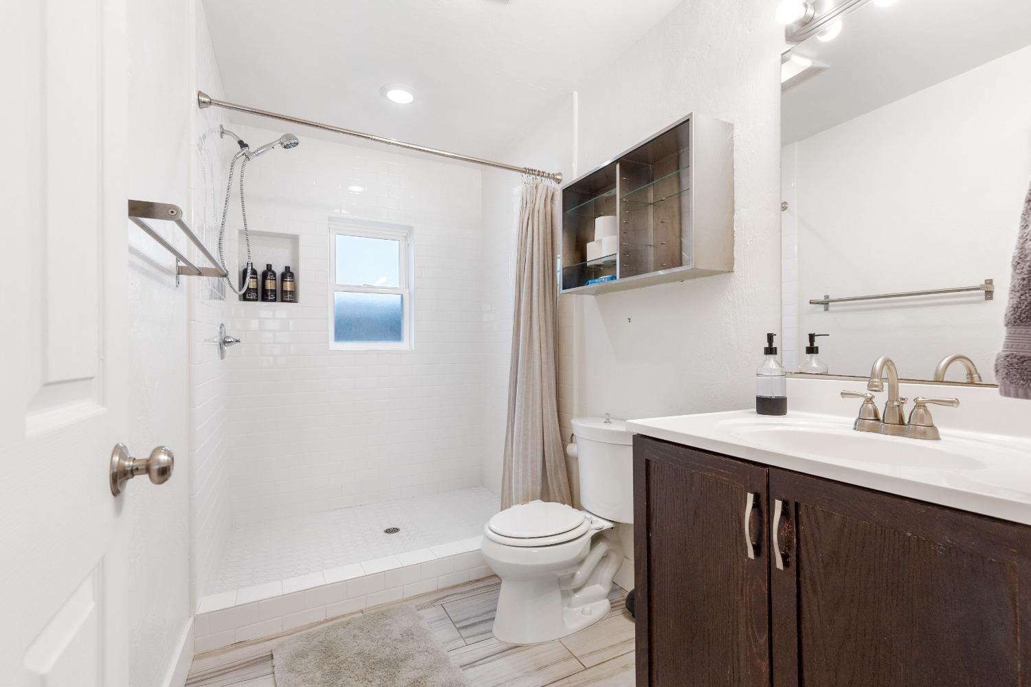 2601 San Fernando Way